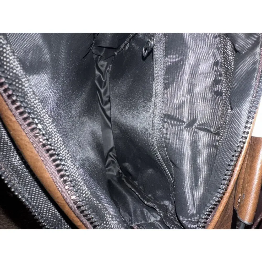 La Philipe Miami Men’s Cross Body Leather Messenger Bag Dark Brown NWT